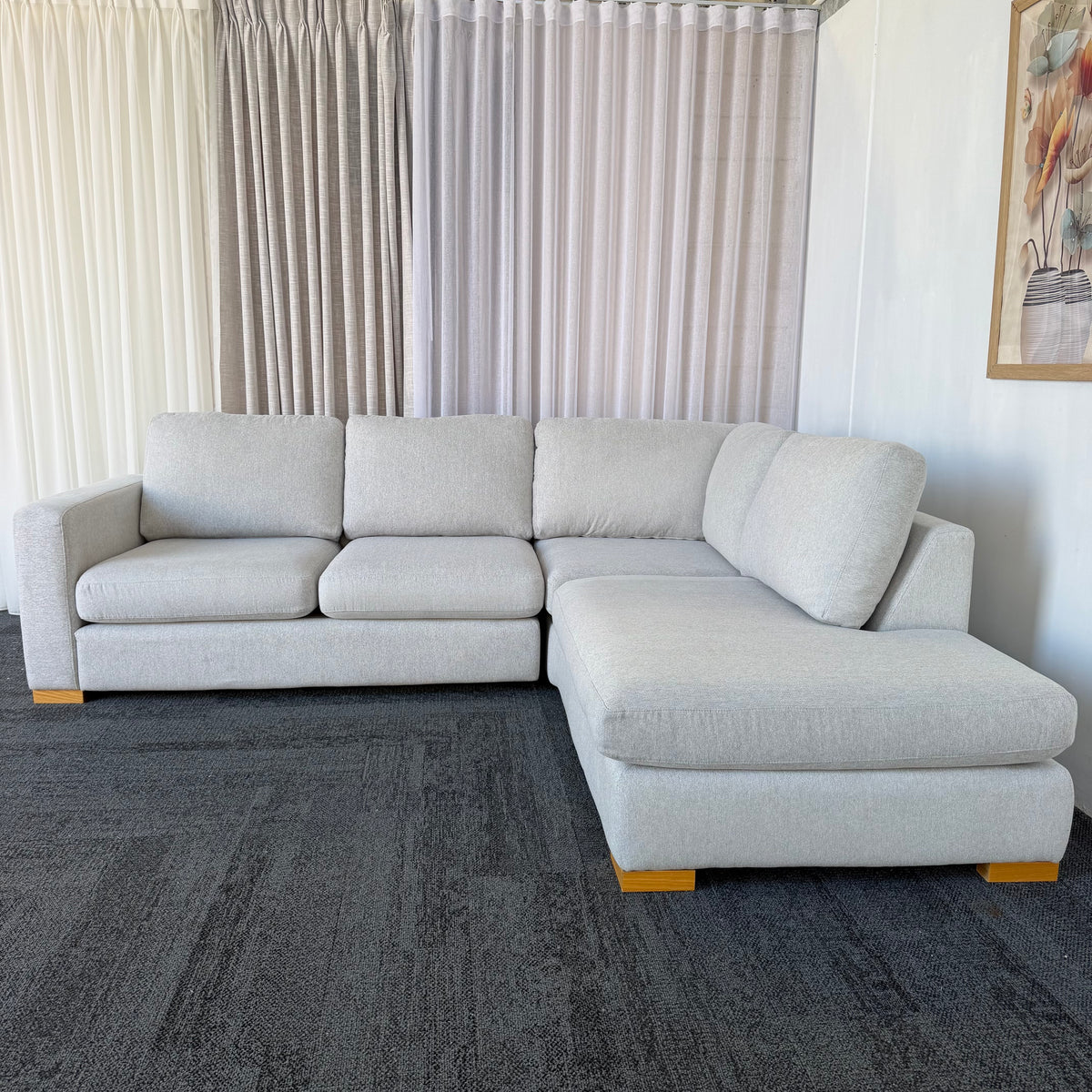 Freedom 4 Seater Sofa – Right-Hand Chaise