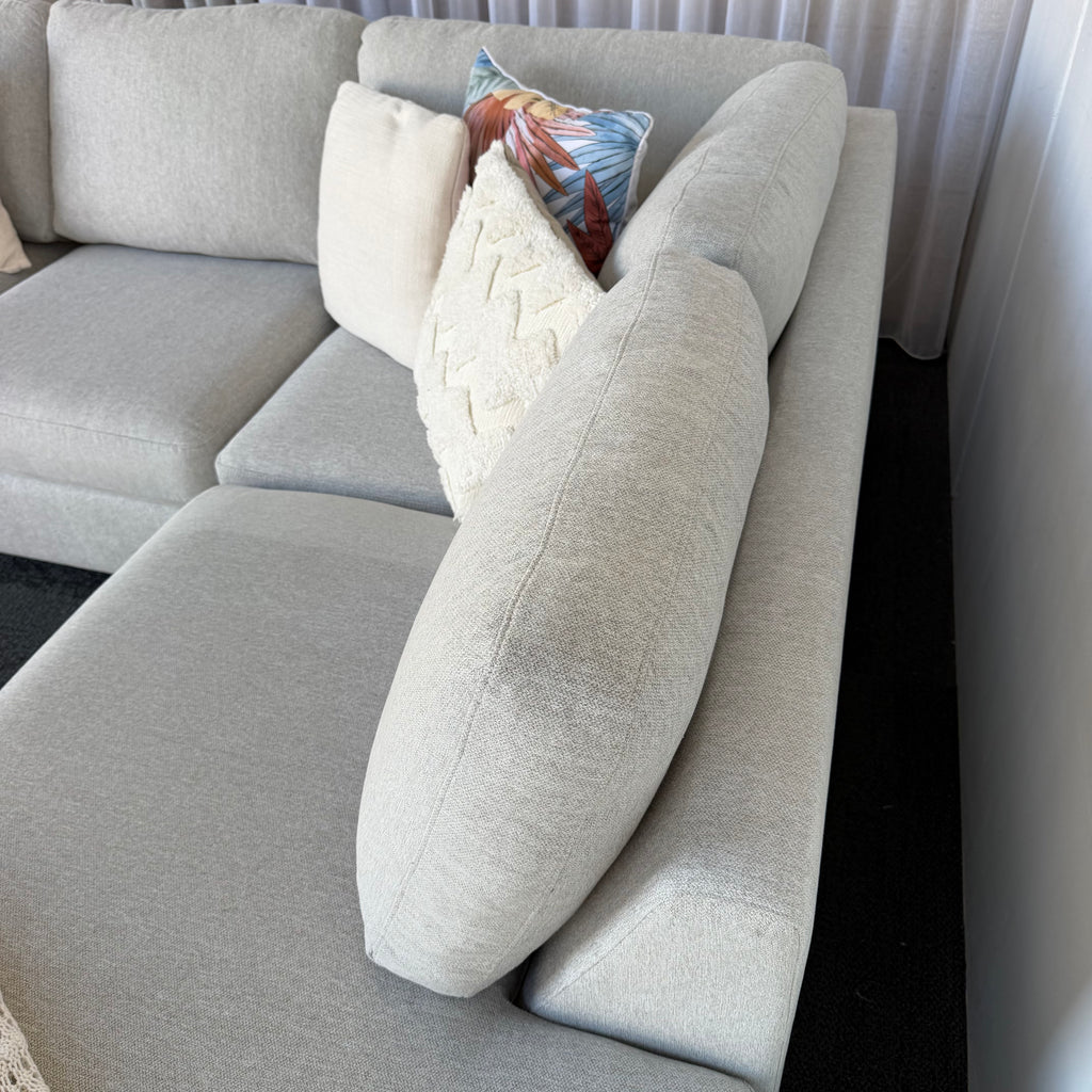 Freedom 4 Seater Sofa – Right-Hand Chaise