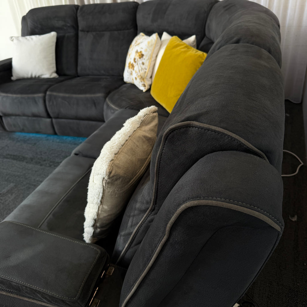 Modern Corner Lounge Suite – Electric Recliner with USB Charger