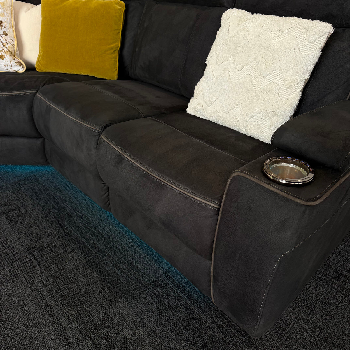 Modern Corner Lounge Suite – Electric Recliner with USB Charger