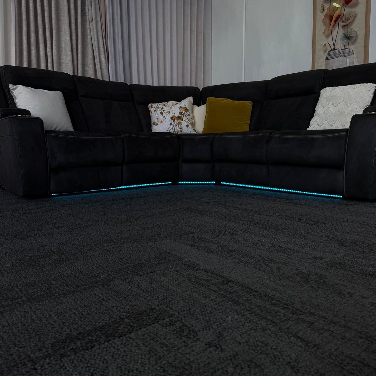 Modern Corner Lounge Suite – Electric Recliner with USB Charger