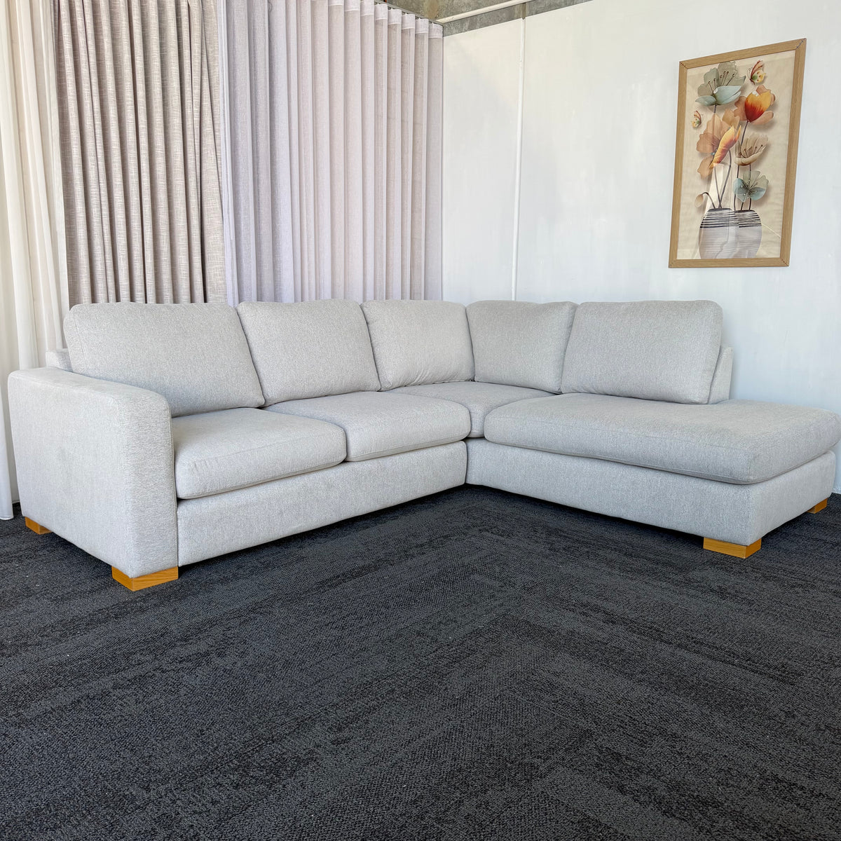 Freedom 4 Seater Sofa – Right-Hand Chaise