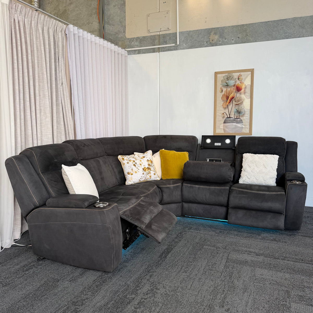 Modern Corner Lounge Suite – Electric Recliner with USB Charger
