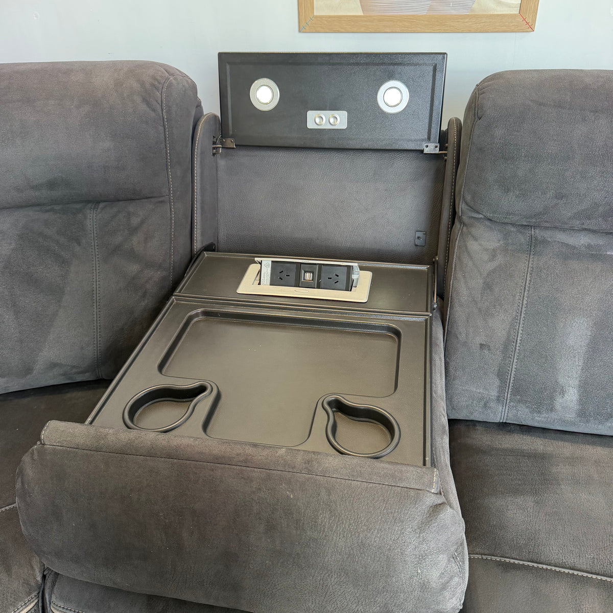 Modern Corner Lounge Suite – Electric Recliner with USB Charger