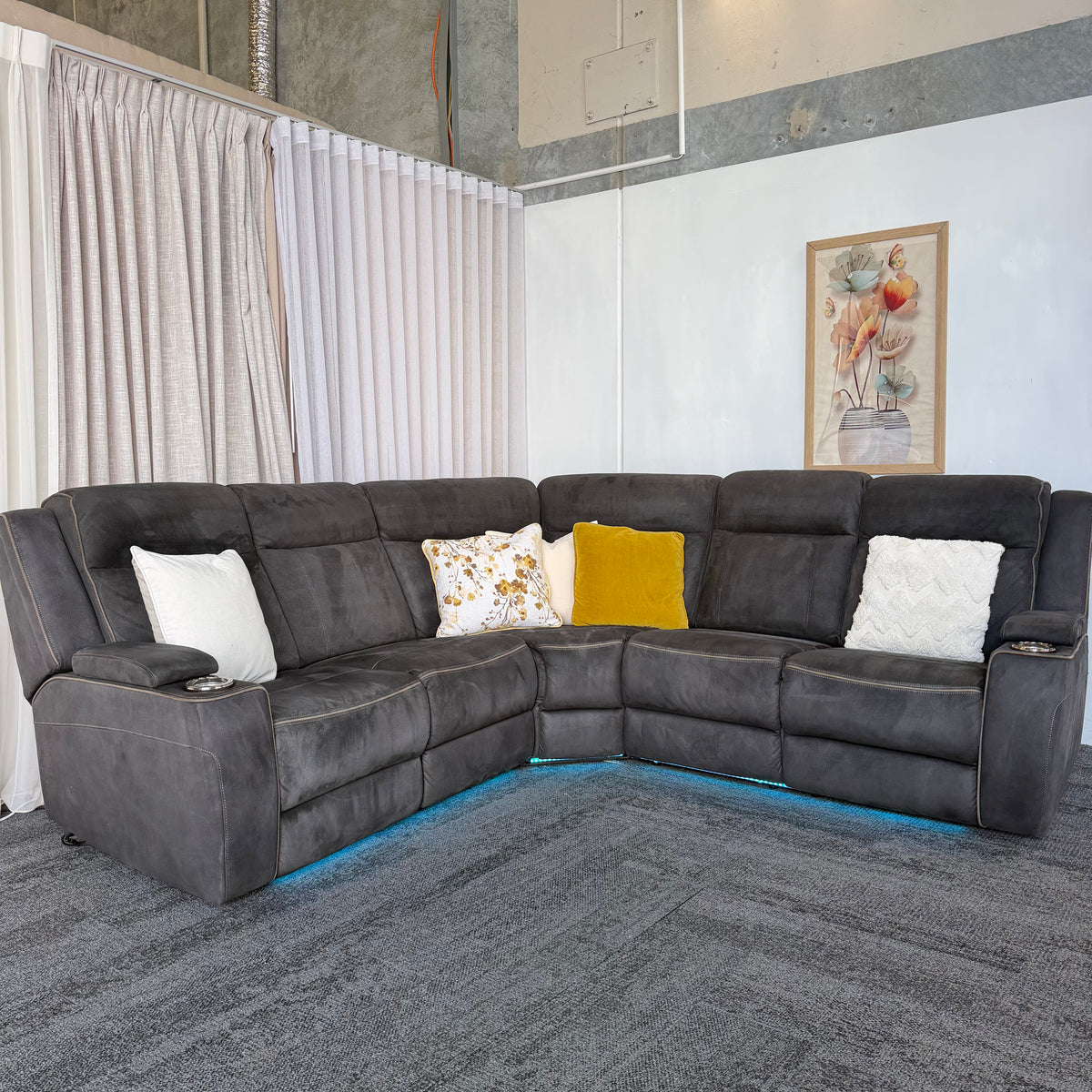 Modern Corner Lounge Suite – Electric Recliner with USB Charger